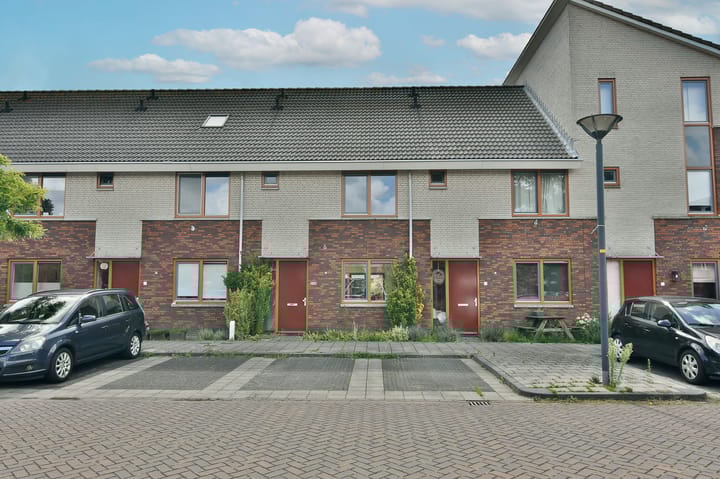 Foto 2 van Lessestraat 160