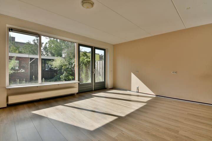 Foto 3 van Lessestraat 160