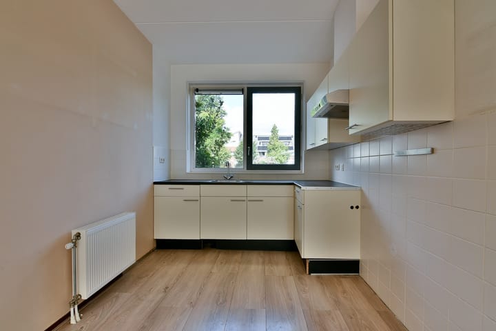 Foto 6 van Lessestraat 160