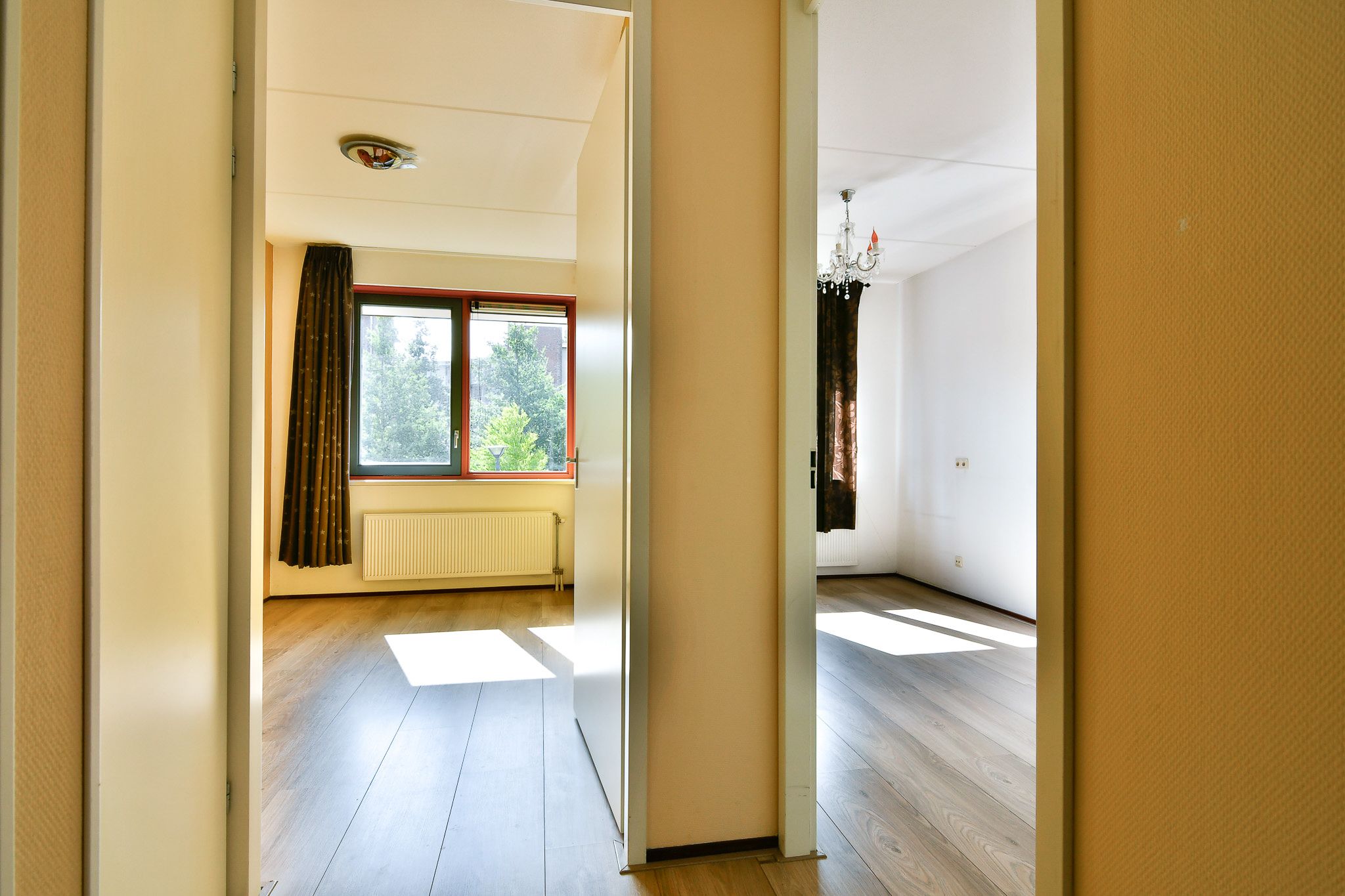 Foto 15 van Lessestraat 160