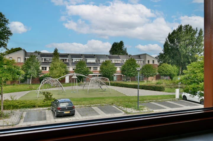 Foto 21 van Lessestraat 160