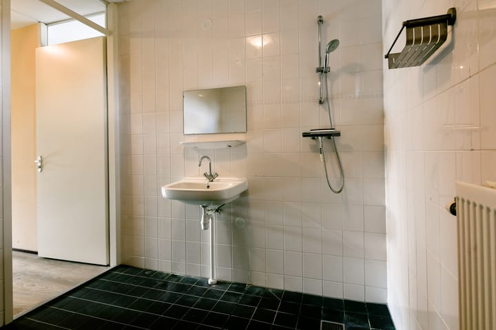 Foto 23 van Lessestraat 160