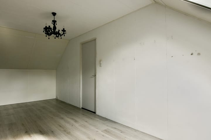 Foto 25 van Lessestraat 160