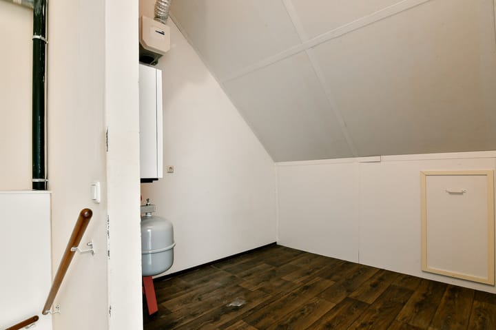 Foto 26 van Lessestraat 160