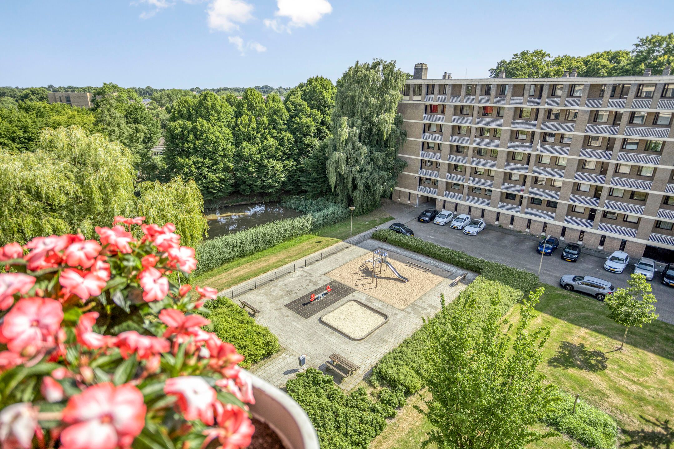 Foto 3 van Ringweg-Randenbroek 50-F