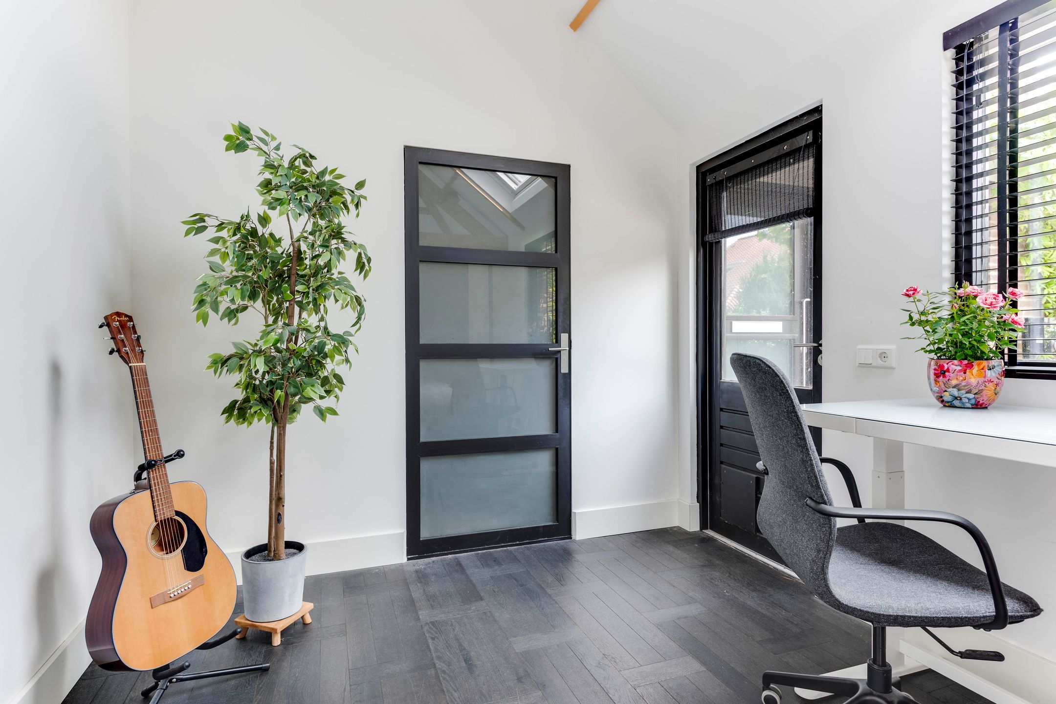 Photo 36 of Strammerboogh 35