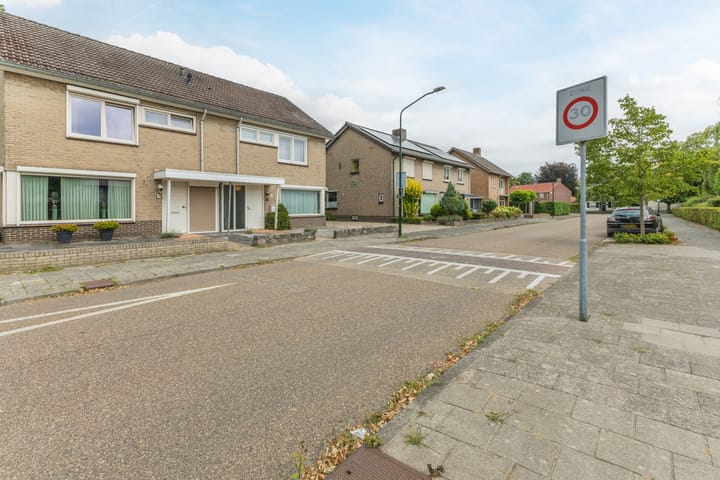 Foto 2 van Vincent van Goghlaan 8