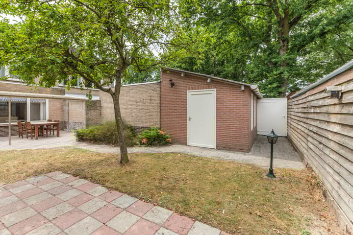 Foto 28 van Vincent van Goghlaan 8