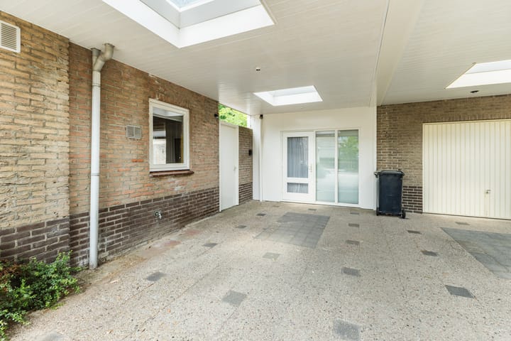 Foto 35 van Vincent van Goghlaan 8