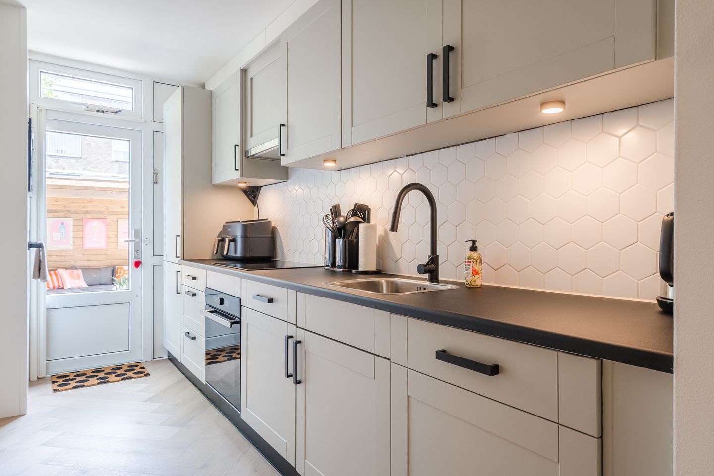 Photo 20 of Burgemeester de Zeeuwstraat 210