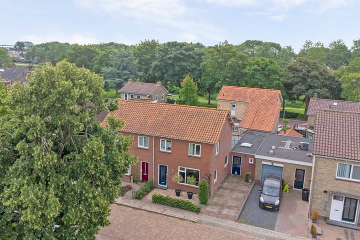 Photo 35 of Klaas Laanstraat 34