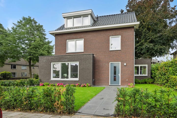 Foto 25 van van Meeuwenstraat 10