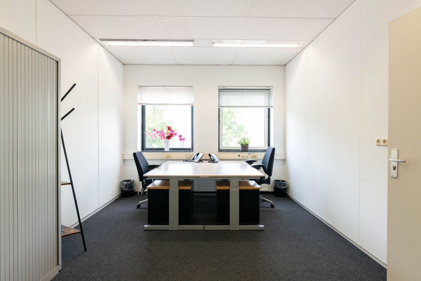 View photo 2 of Corkstraat 46