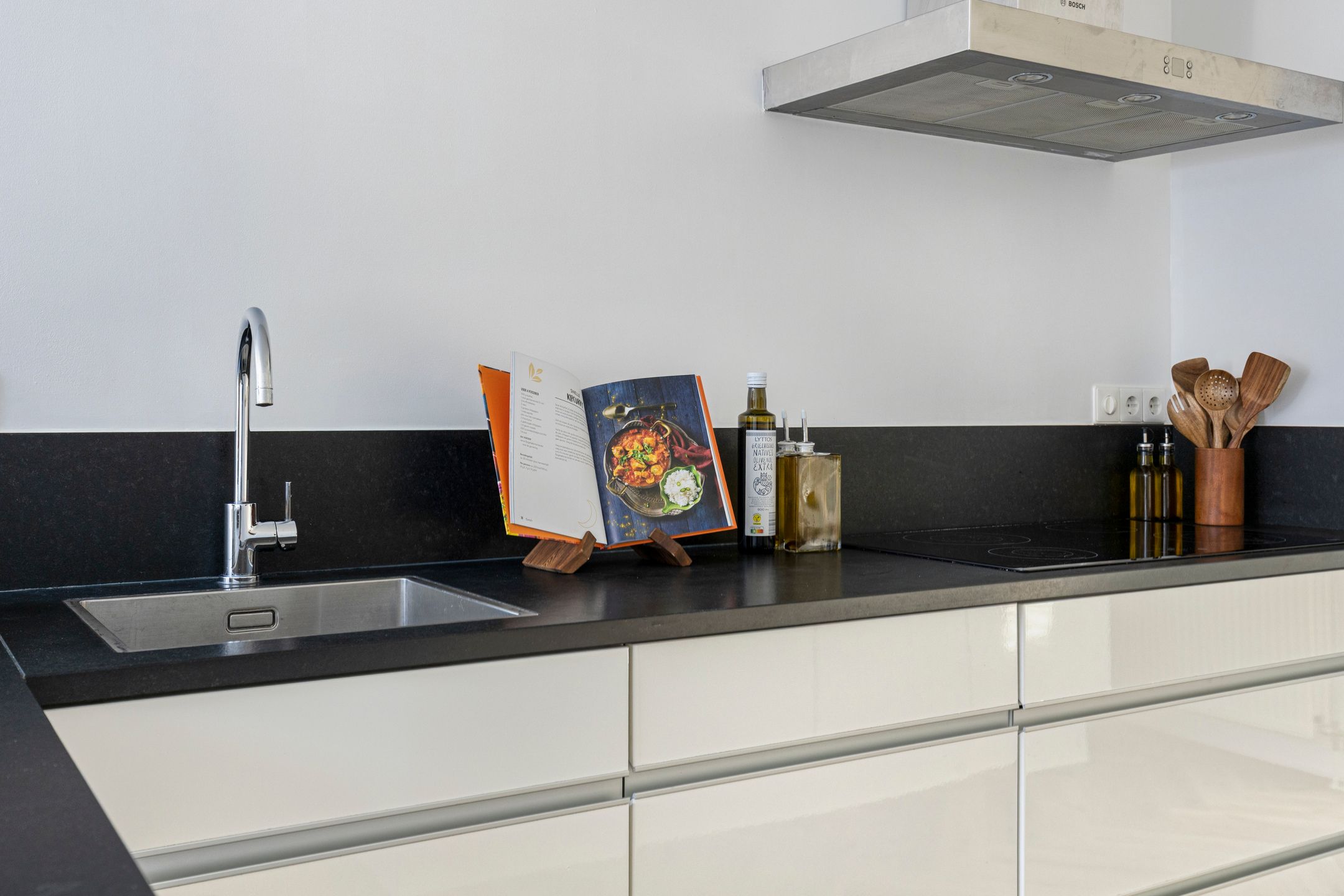 Foto 21 van van Schevichavenstraat 3-S