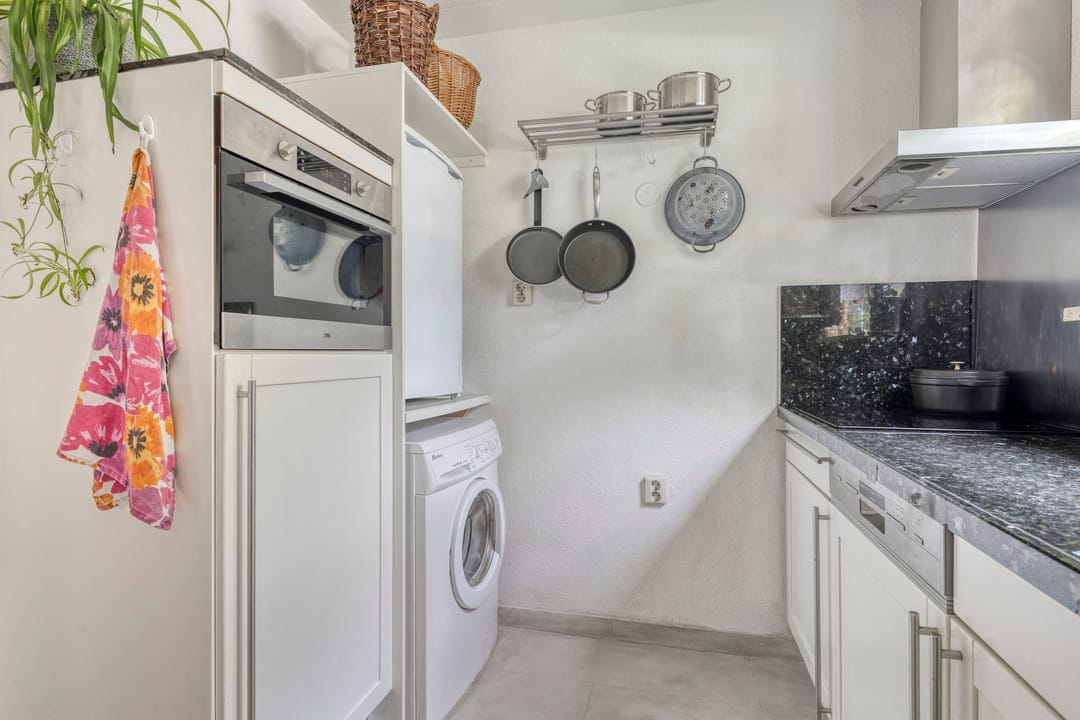 Photo 17 of Julianalaan 12