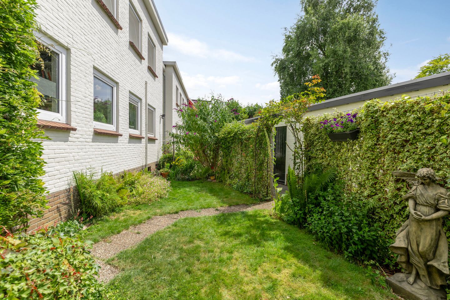 Photo 29 of Julianalaan 12