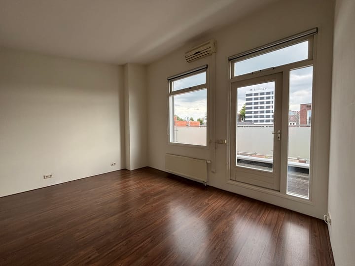 Photo 14 of Wilhelminastraat 55