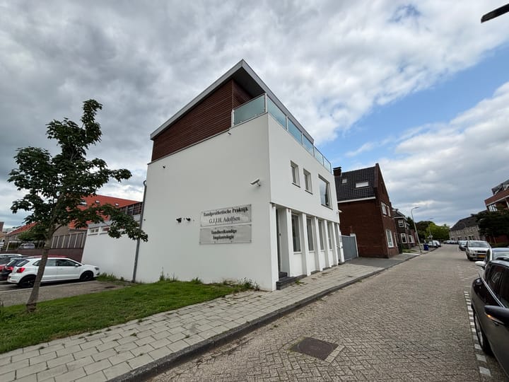 Photo 19 of Wilhelminastraat 55