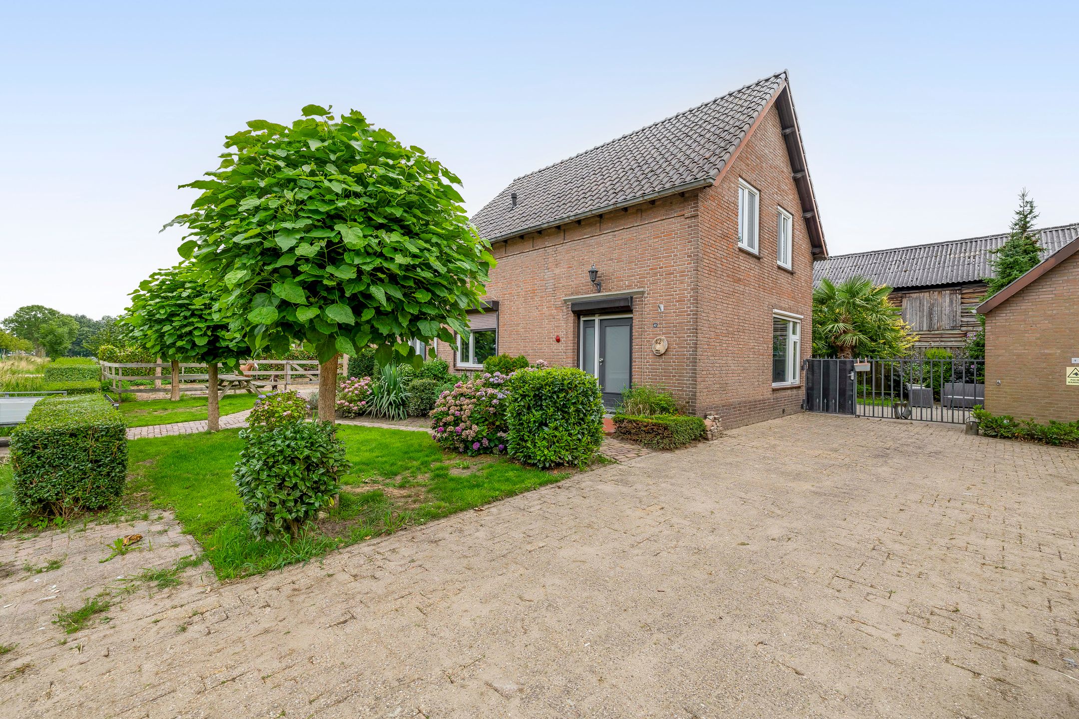 van Haestrechtstraat 42