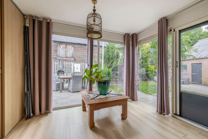 Photo 12 of van Haestrechtstraat 42