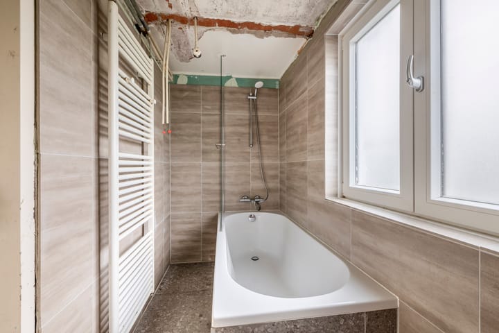 Photo 17 of van Haestrechtstraat 42