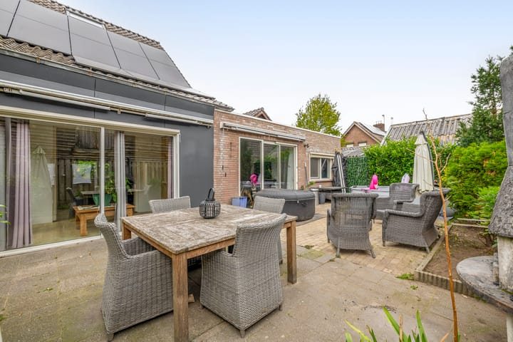 Photo 25 of van Haestrechtstraat 42