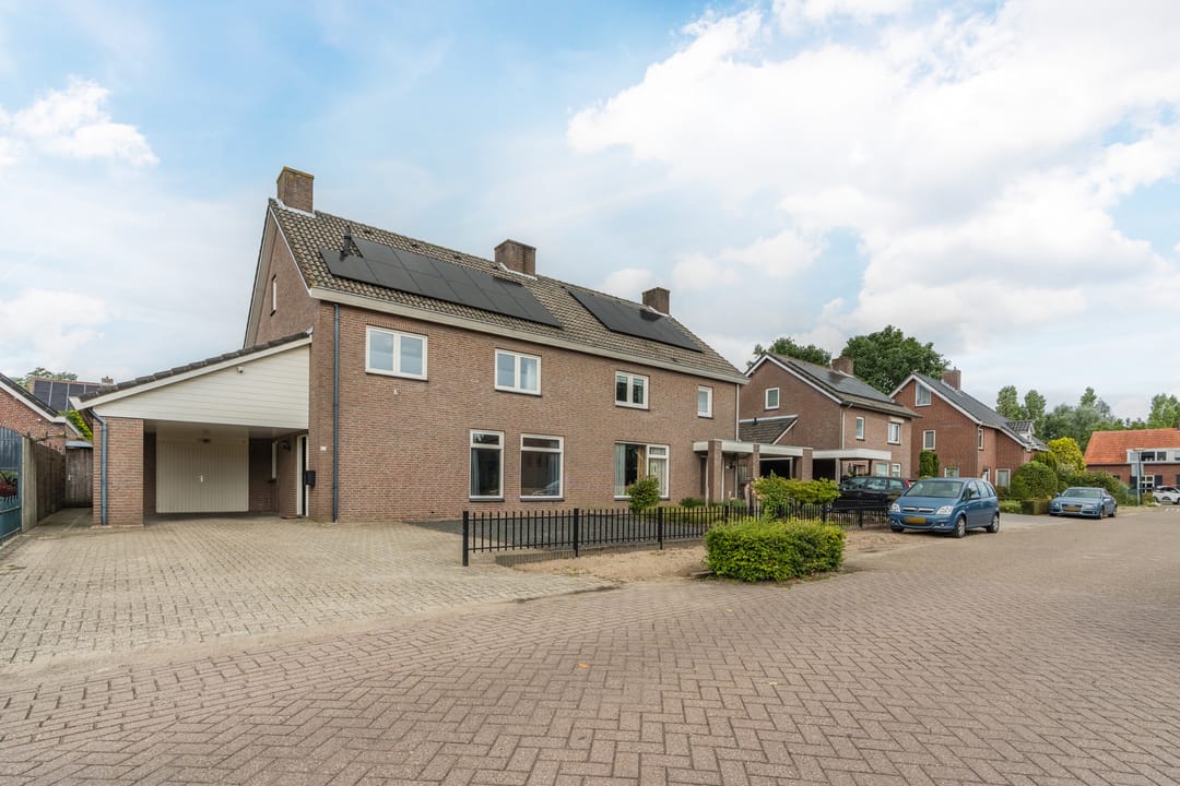 Photo 8 of Ericastraat 35