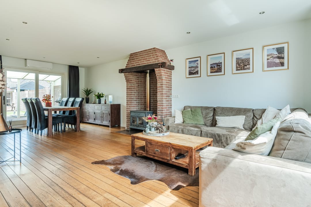 Photo 2 of Ericastraat 35