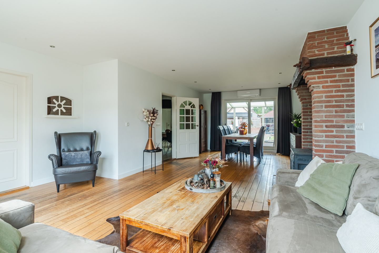 Photo 14 of Ericastraat 35