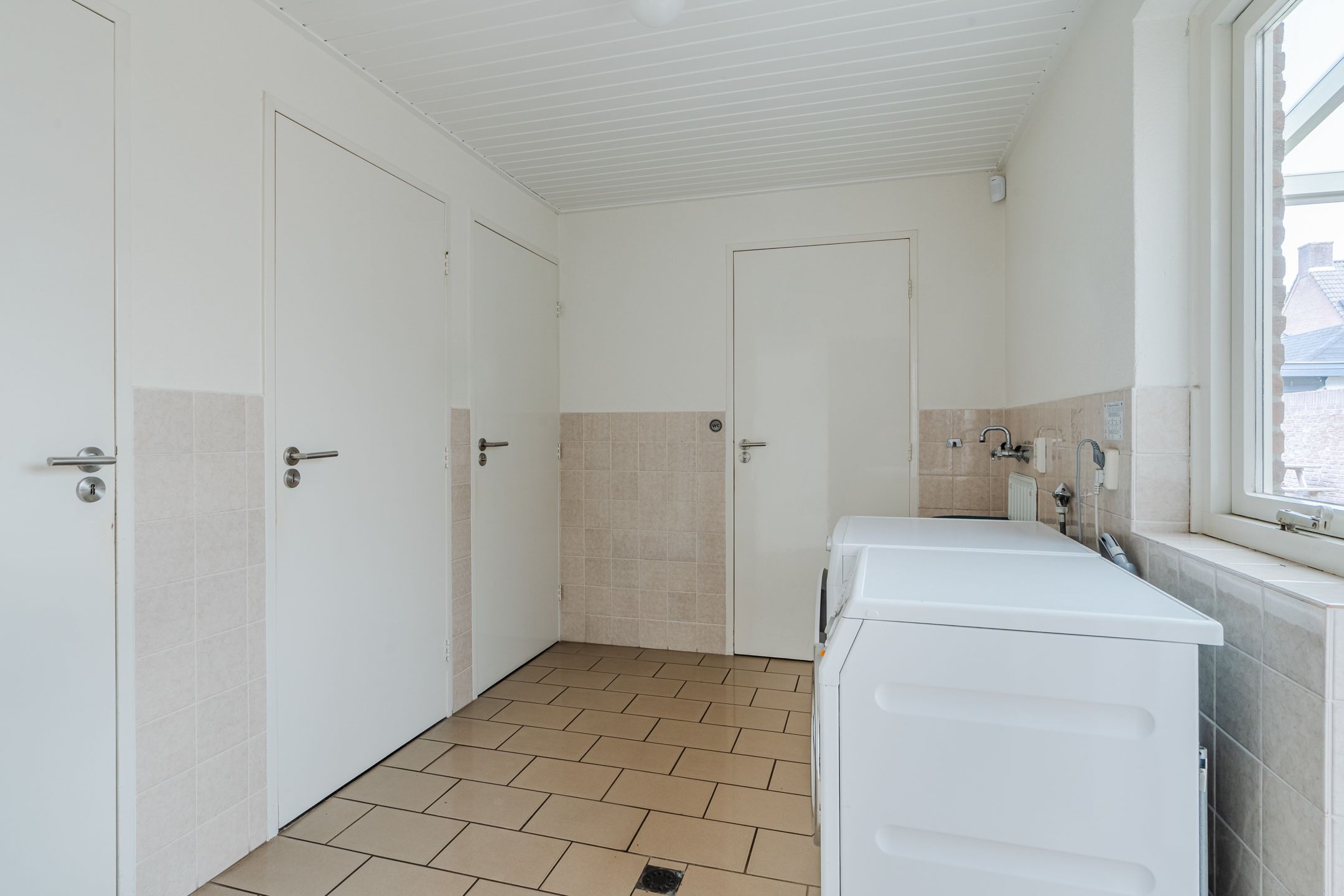 Photo 24 of Ericastraat 35