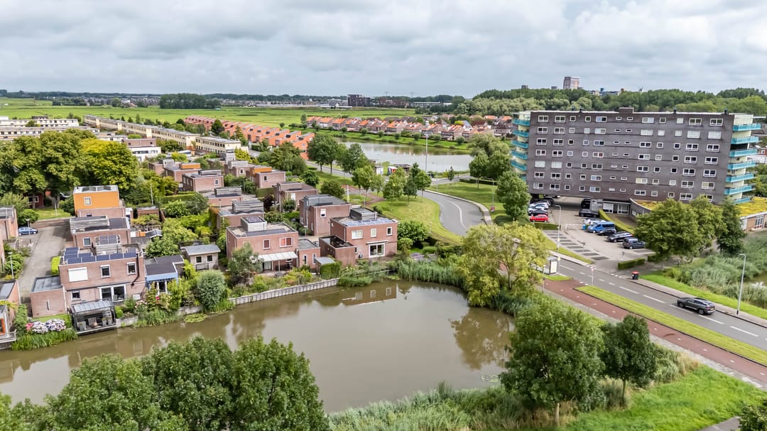 Photo 2 of Leegeweg 4-6