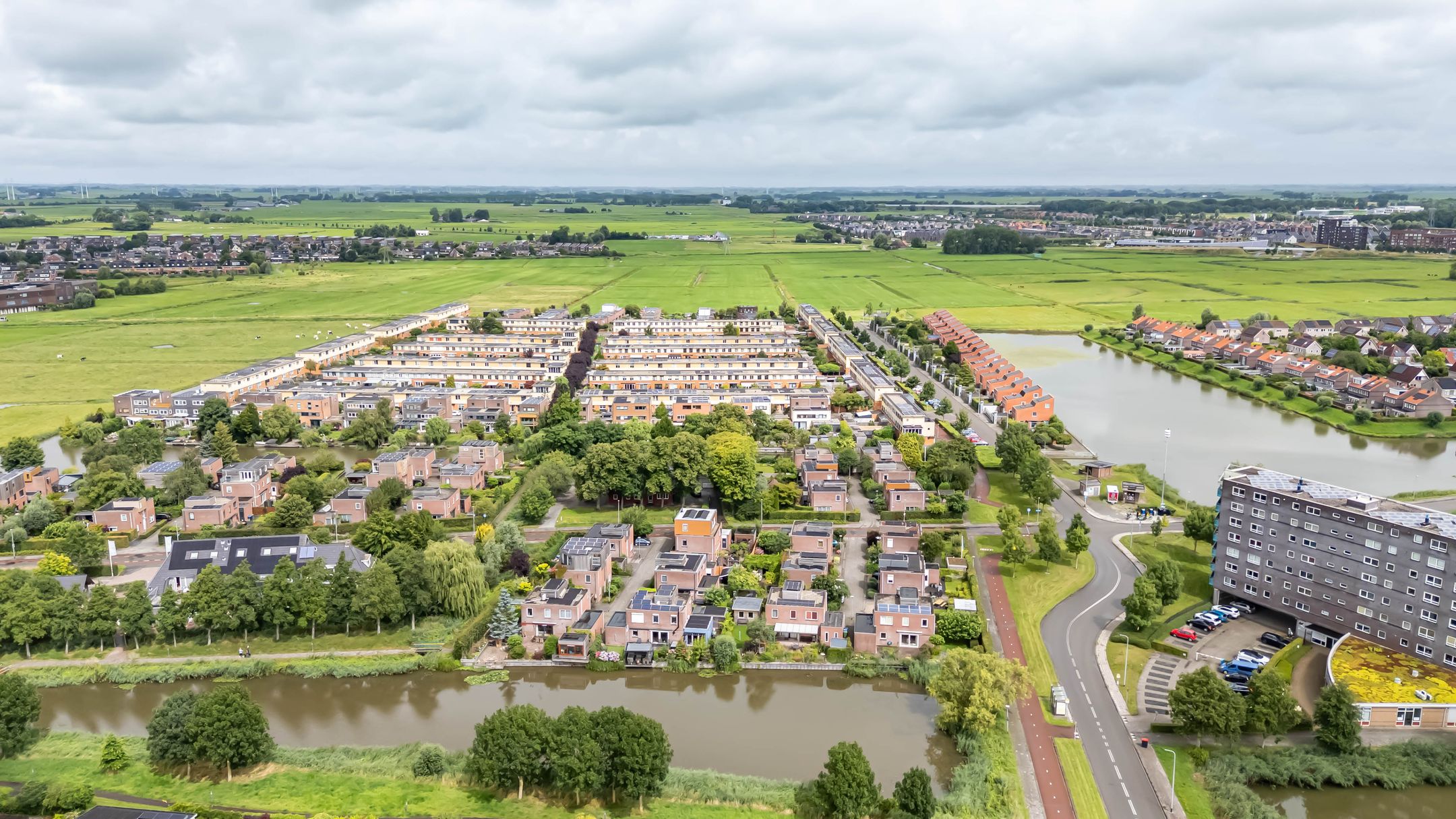 Photo 3 of Leegeweg 4-6