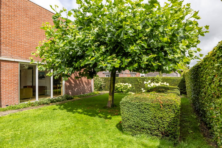 Foto 24 van Leegeweg 4-6