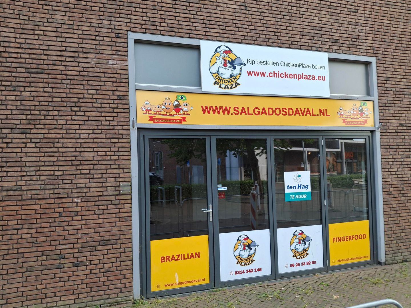 Bekijk foto 2 van Zonnebloemstraat 10