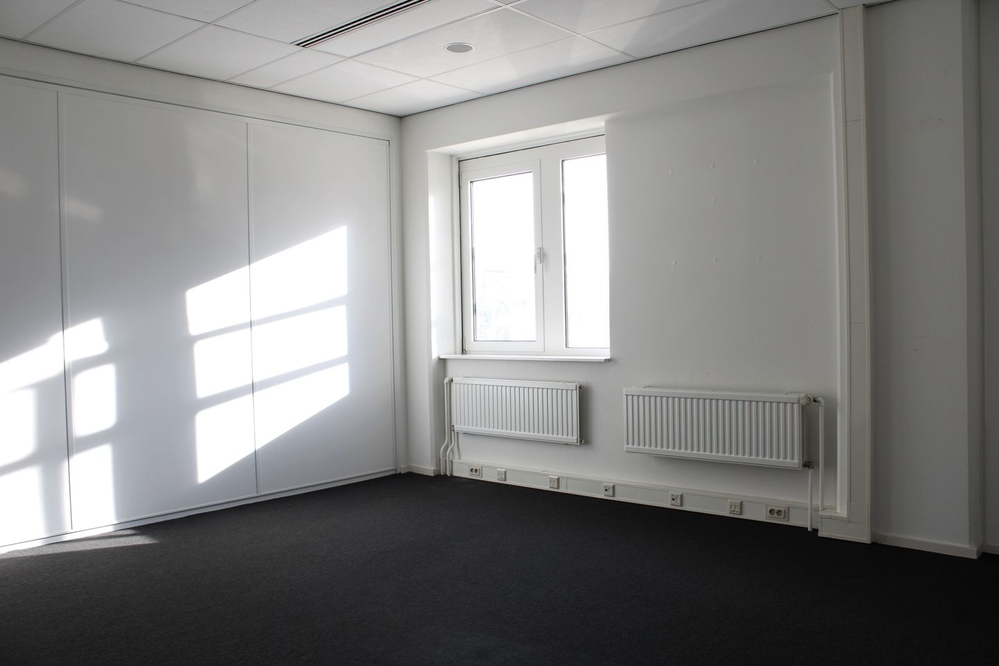 View photo 1 of Keulenstraat 12