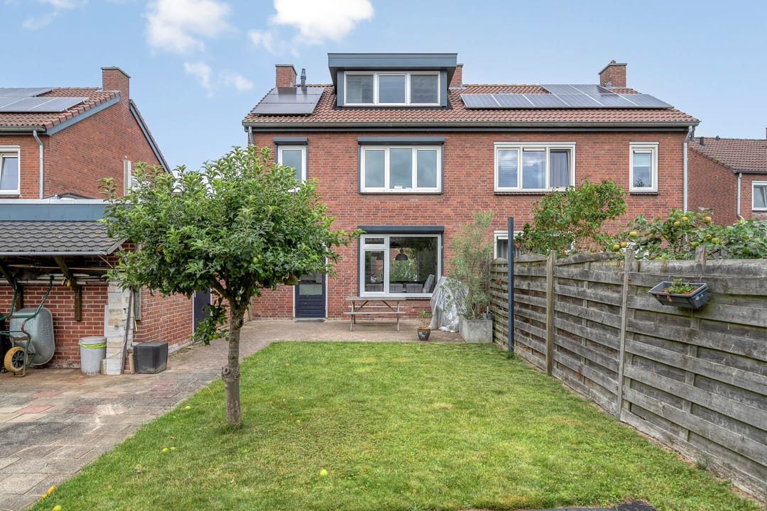 Foto 13 van Helmissenstraat 10