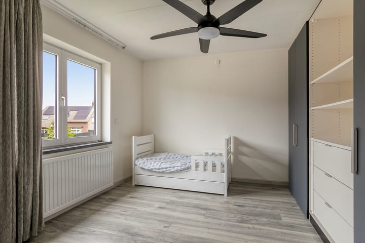 Foto 16 van Helmissenstraat 10