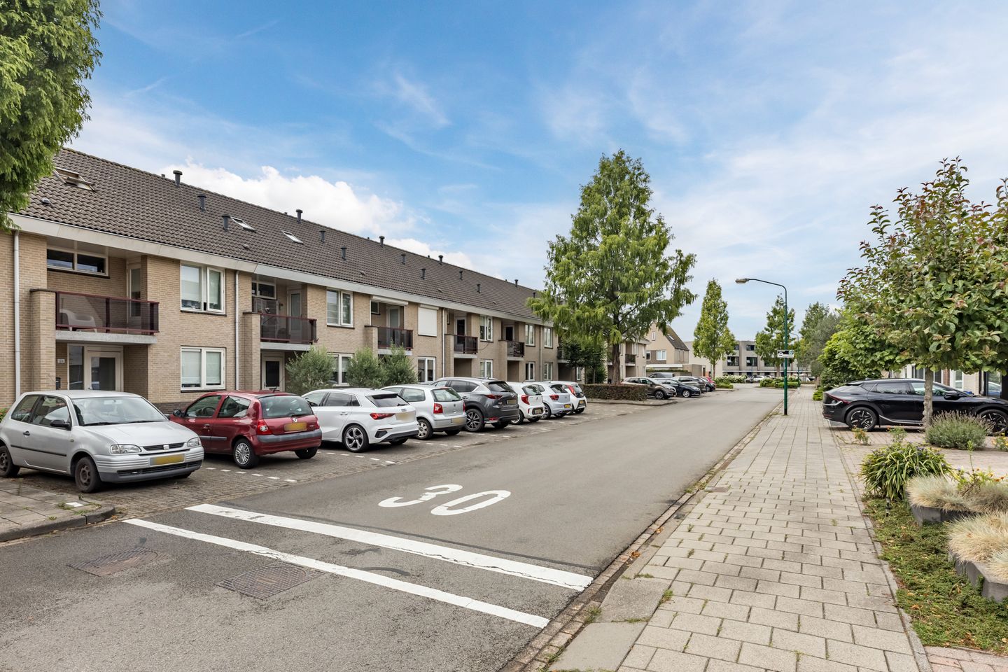 Photo 49 of Rooseveltstraat 39