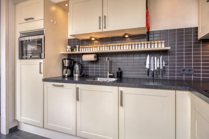 Foto 8 van Van der Duyn van Maasdamstraat 13