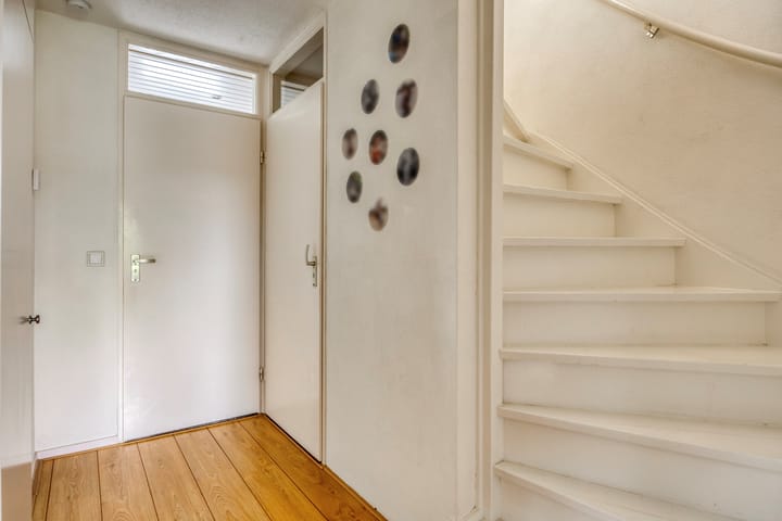 Foto 12 van Van der Duyn van Maasdamstraat 13