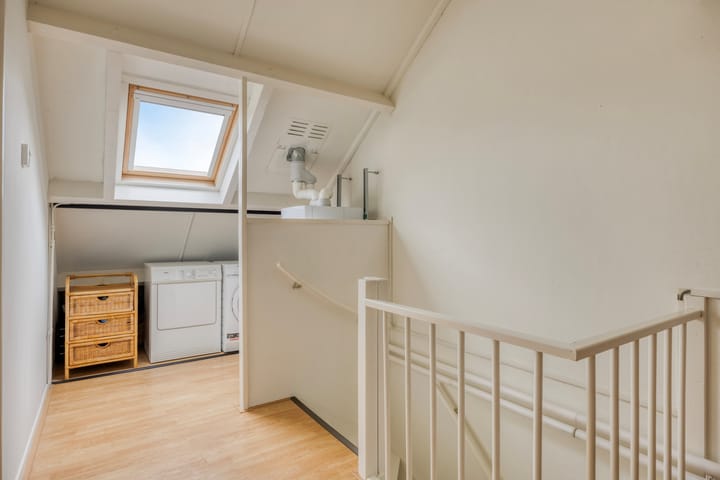 Foto 22 van Van der Duyn van Maasdamstraat 13