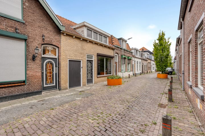 Photo 22 of Donze Visserstraat 55