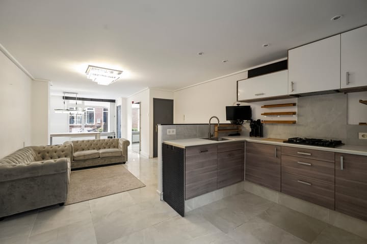 Foto 2 van Diaconiestraat 27