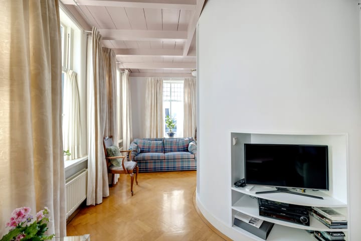 Foto 9 van Voorstraat 56