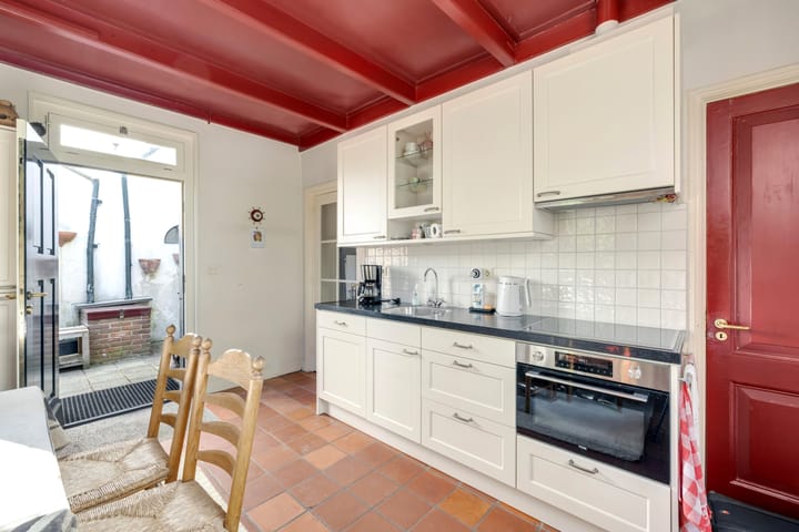 Foto 10 van Voorstraat 56