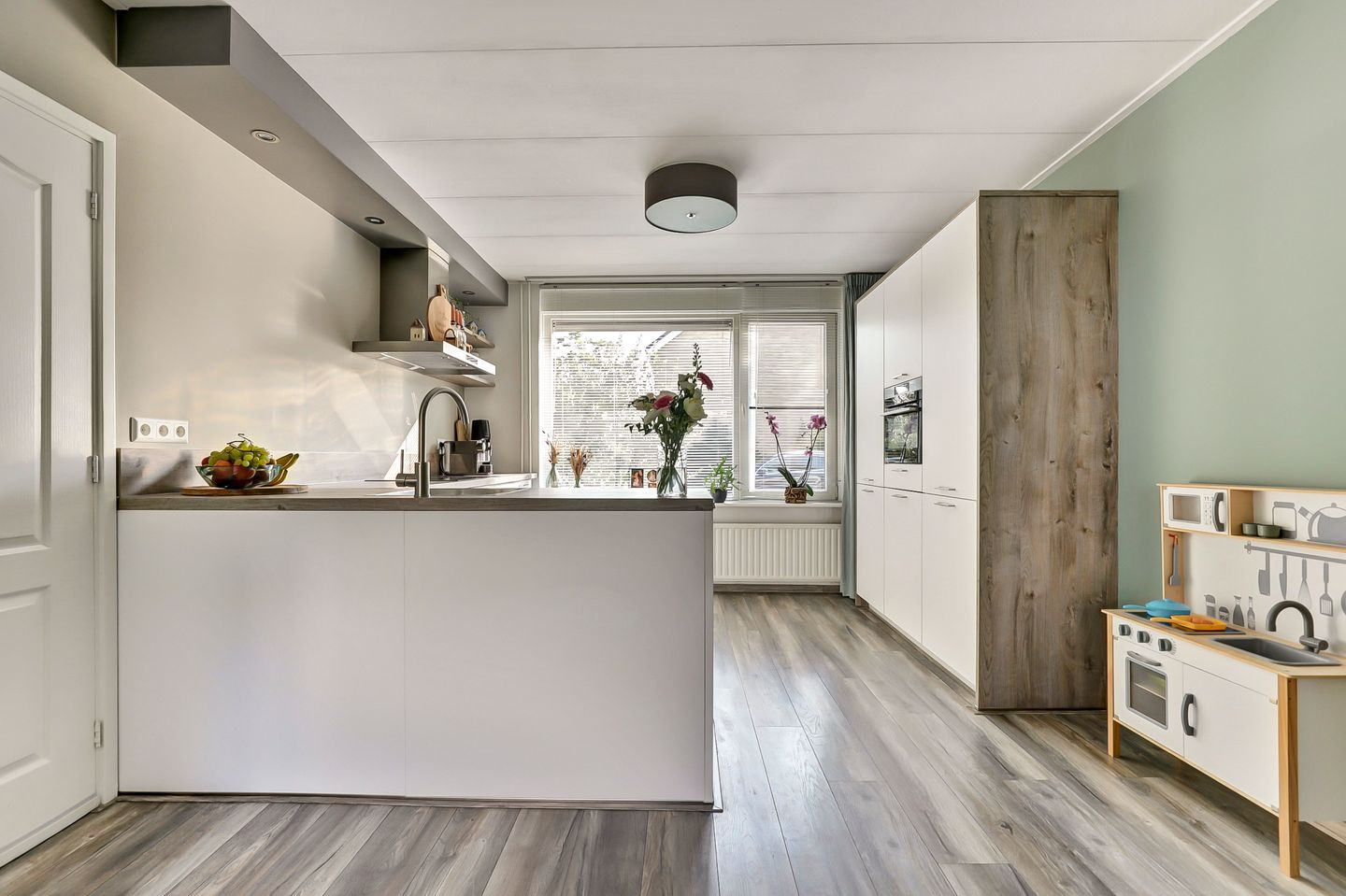 Photo 14 of Heimond 27