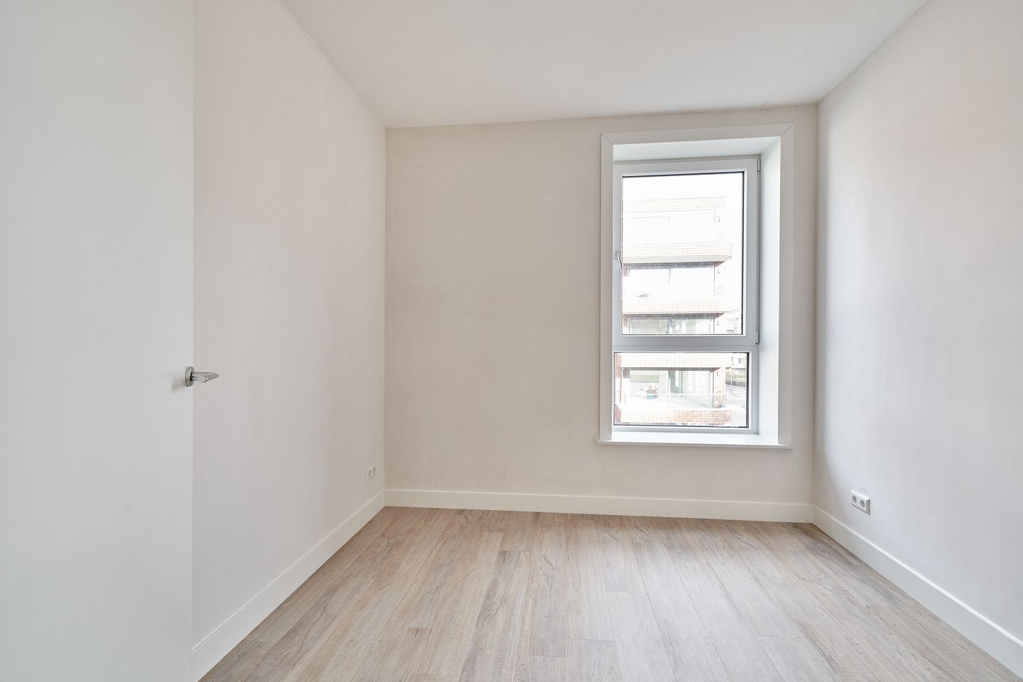 Photo 10 of Dokter van Nieveltweg 5-B