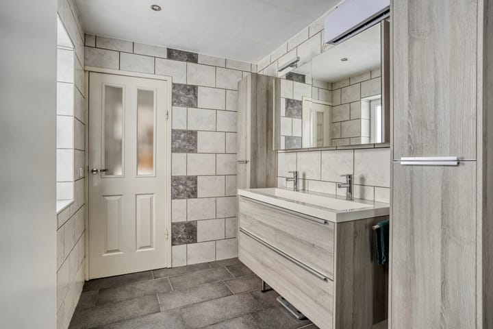 Foto 21 van Tenelenweg 100