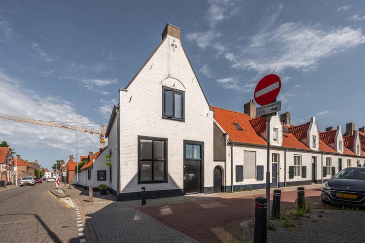 Photo 2 of Zuiddijkstraat 11