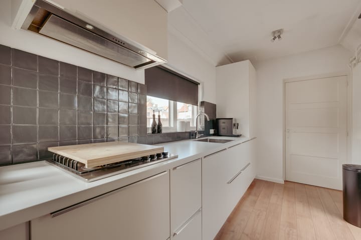 Photo 13 of Zuiddijkstraat 11